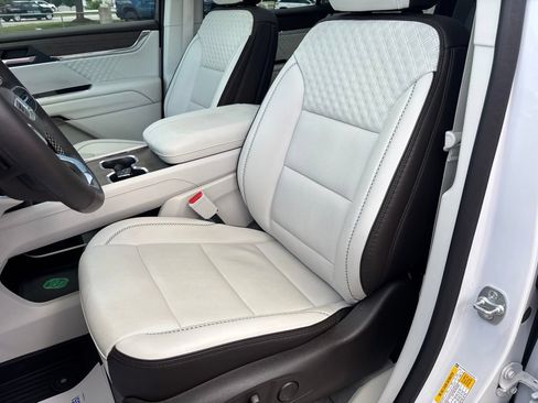 Used 2024 GMC Acadia Denali w/ Super Cruise Package AWD/4WD image 66