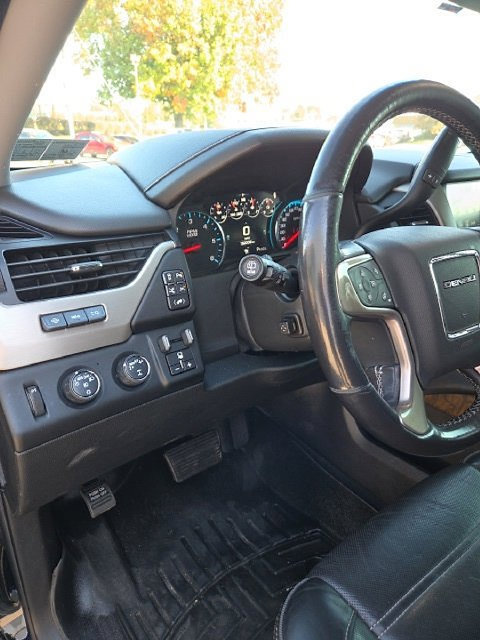 Used 2019 GMC Yukon Denali w/ Denali Ultimate Package AWD/4WD image 19