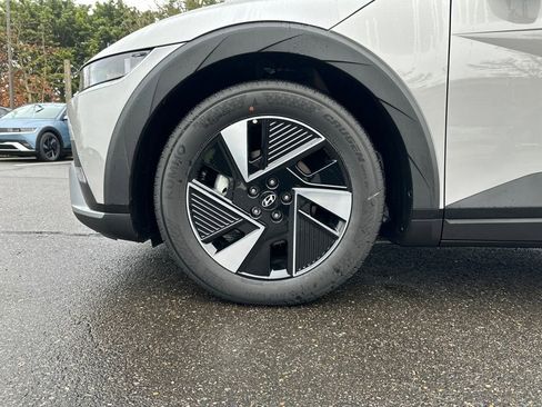 New 2026 Hyundai Ioniq 5 SE AWD/4WD image 17