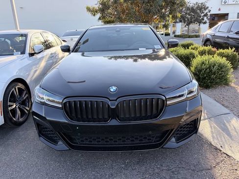 Used 2023 BMW 540i w/ M Sport Package RWD image 3
