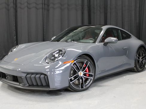 Used 2026 Porsche 911 Carrera 4 GTS image 10