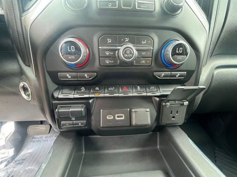 Used 2020 Chevrolet Silverado 1500 LT Trail Boss AWD/4WD image 18
