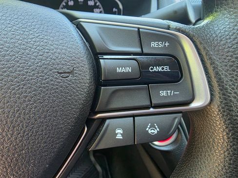 Used 2018 Honda Accord EX image 21