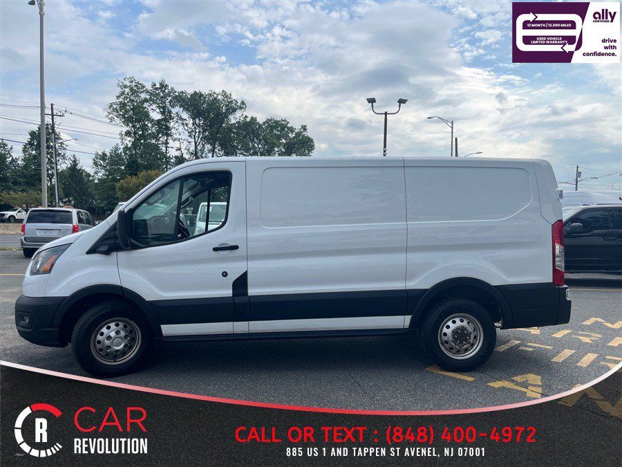 Used 2022 Ford Transit 250 Low Roof AWD image 4