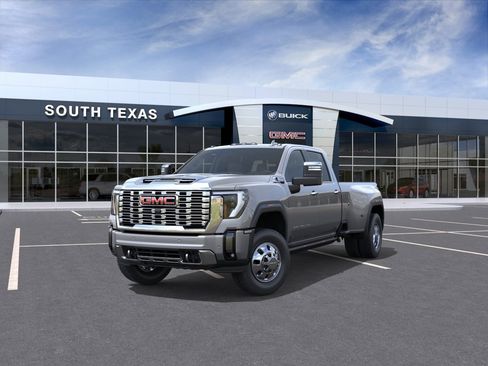 New 2026 GMC Sierra 3500 Denali w/ Denali Reserve Package AWD/4WD image 8