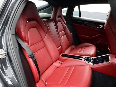 Certified 2020 Porsche Panamera 4S image 18