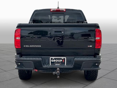 Used 2022 Chevrolet Colorado LT w/ LT Convenience Package image 4