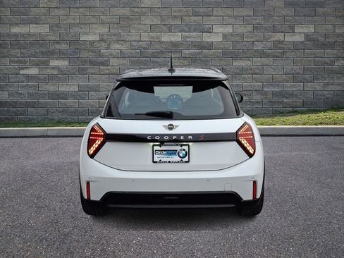 Used 2025 MINI Cooper S image 5