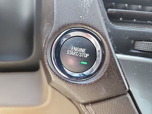 Certified 2020 Chevrolet Suburban Premier AWD/4WD image 23