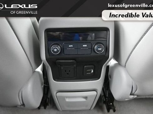 Used 2019 GMC Acadia SLT FWD image 25