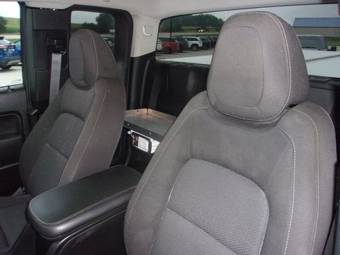 Used 2022 Chevrolet Colorado LT w/ Fleet Safety Package RWD image 12