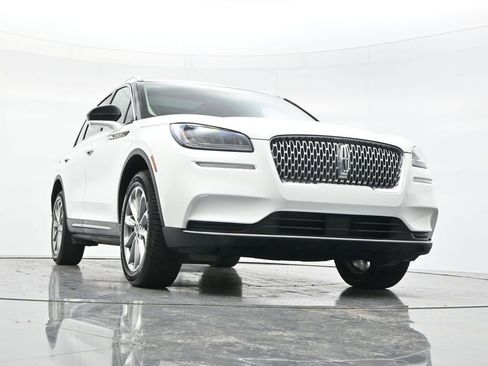 Used 2022 Lincoln Corsair AWD w/ Premium Package image 44