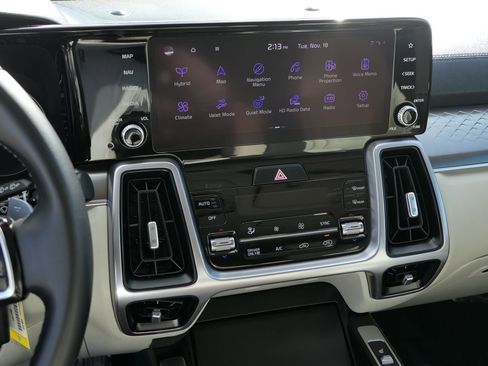 Used 2023 Kia Sorento EX image 18