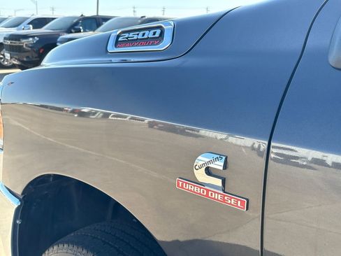 Used 2024 RAM 2500 Tradesman w/ Chrome Appearance Group AWD/4WD image 47