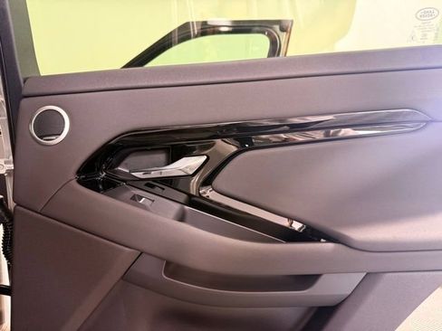 New 2026 Land Rover Range Rover Evoque S image 33
