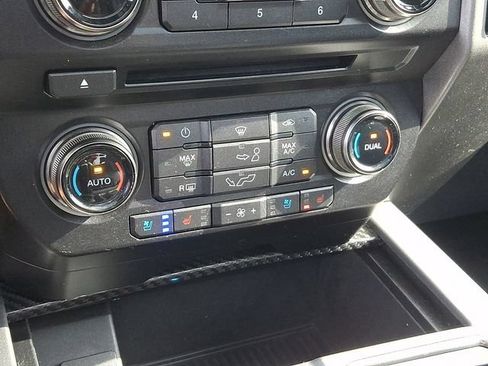 Used 2018 Ford F150 Raptor w/ Equipment Group 802A Luxury AWD/4WD image 21