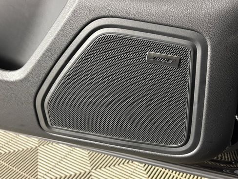 New 2026 Porsche Macan image 16