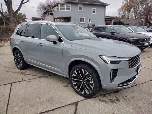 New 2026 Volvo XC90 B6 Ultra w/ Protection Package image 4
