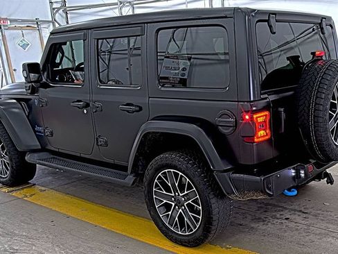 Used 2024 Jeep Wrangler High Altitude AWD/4WD image 4