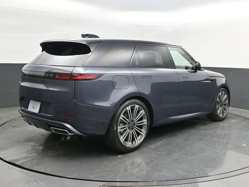 Used 2025 Land Rover Range Rover Sport Dynamic SE image 7