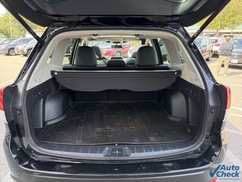 Used 2023 Subaru Forester Limited image 28
