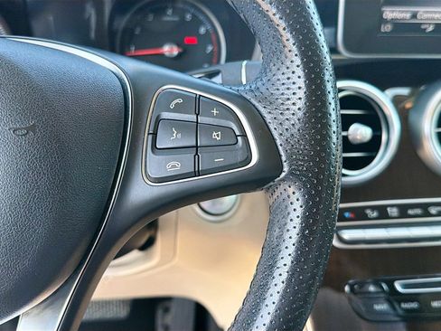 Used 2019 Mercedes-Benz GLC 300 image 37