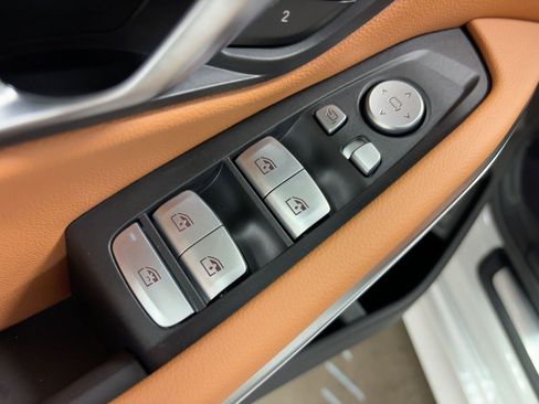 New 2026 BMW 330i Sedan w/ Premium Package RWD image 20