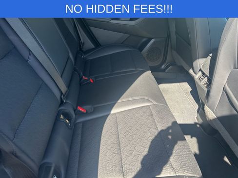 Used 2025 Chevrolet Equinox LT w/ Convenience Package II image 14