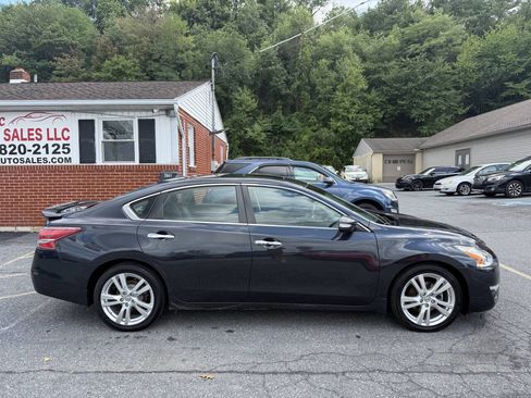 Used 2013 Nissan Altima 3.5 SL FWD image 4