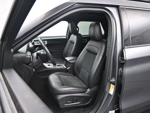 Used 2023 Ford Explorer ST-Line w/ Class IV Trailer Tow Package AWD/4WD image 22