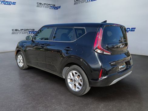 Used 2023 Kia Soul S image 7