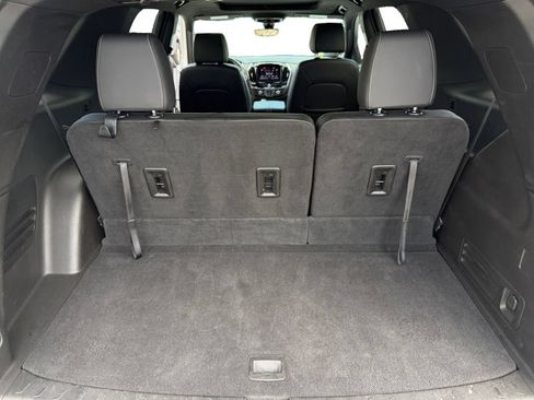 Used 2023 Chevrolet Traverse Premier FWD image 13