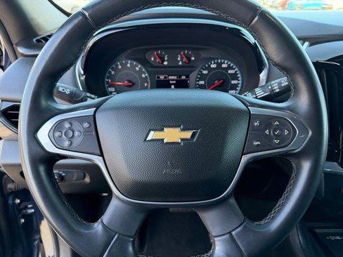 Used 2023 Chevrolet Traverse LT image 20