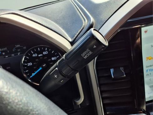 Used 2022 Ford F250 Lariat w/ Tremor Off-Road Package image 20