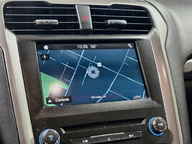 Used 2017 Ford Fusion SE w/ Fusion SE Technology Package AWD/4WD image 14