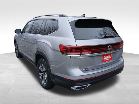 New 2026 Volkswagen Atlas SE image 3