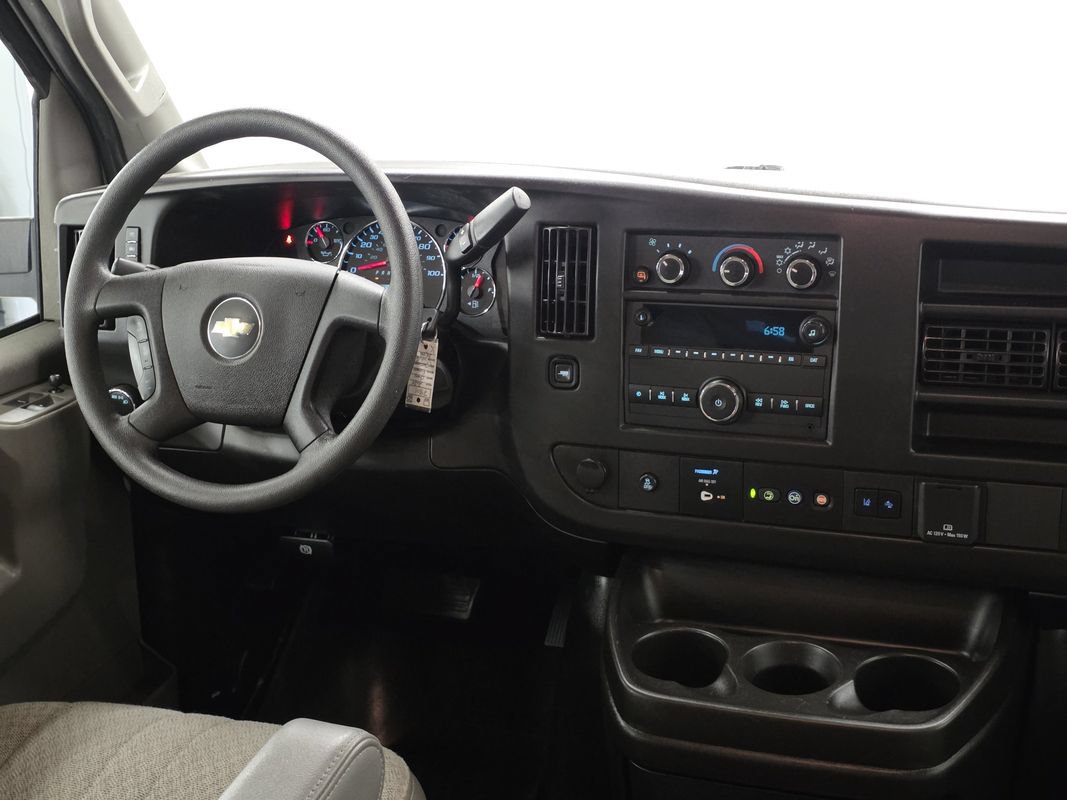 Used 2024 Chevrolet Express 3500 LT w/ LT Preferred Equipment Group RWD image 17