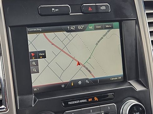 Used 2015 Ford F150 Platinum w/ Equipment Group 701A Luxury image 19