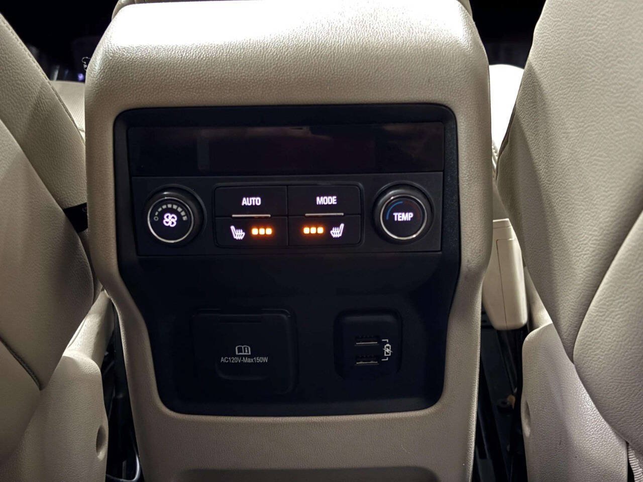 Used 2017 GMC Acadia Denali w/ Technology Package AWD/4WD image 26