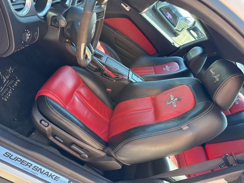 Used 2010 Ford Mustang Shelby GT500 RWD image 23