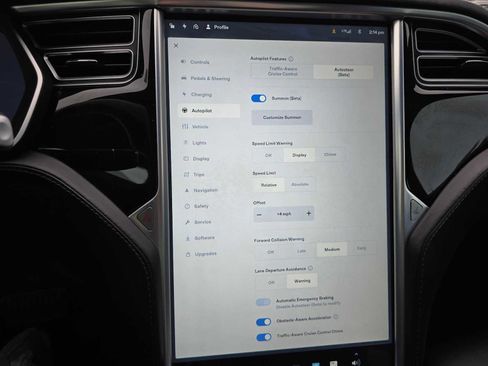 Used 2015 Tesla Model S 70D image 31