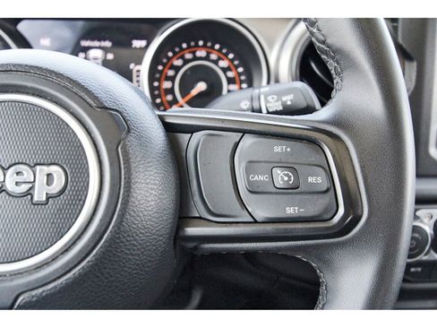 Used 2023 Jeep Gladiator Sport image 24