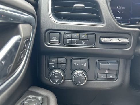 Used 2023 Chevrolet Tahoe High Country w/ LPO, Illumination Package AWD/4WD image 30
