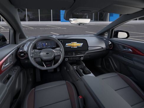 New 2025 Chevrolet Equinox EV RS w/ Convenience Package II AWD/4WD image 29