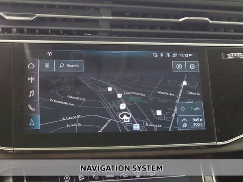 Used 2023 Audi Q8 Prestige w/ Prestige Package image 3