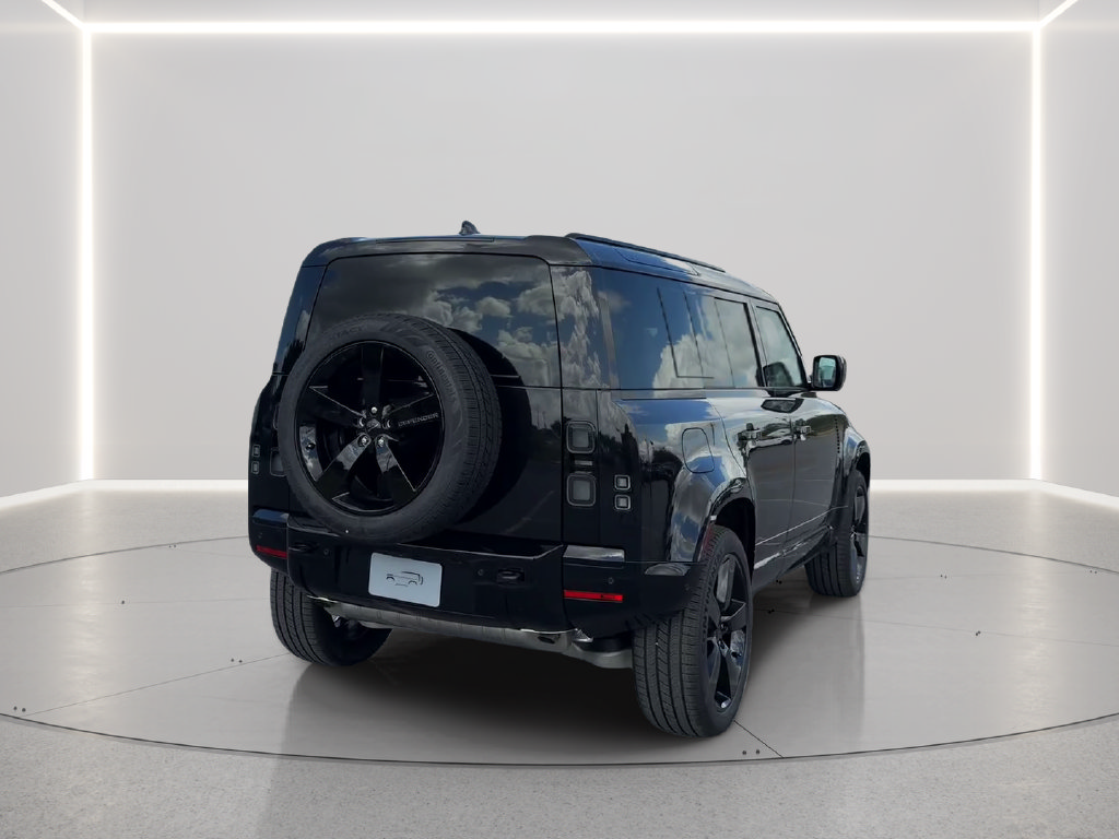 New 2026 Land Rover Defender 110 X-Dynamic SE AWD/4WD image 5