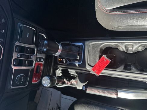 Used 2021 Jeep Wrangler Unlimited Rubicon image 23