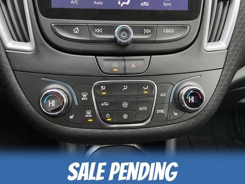 Used 2023 Chevrolet Malibu LT FWD image 19