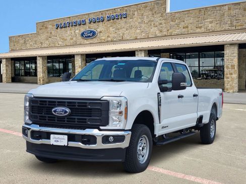 New 2026 Ford F250 4x4 Crew Cab Super Duty image 2