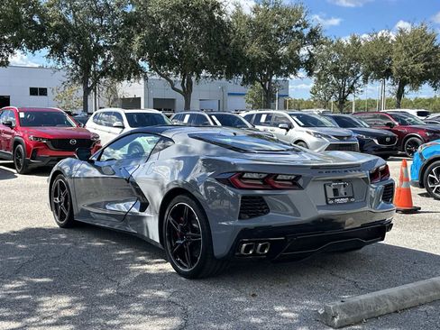 Used 2024 Chevrolet Corvette Stingray Premium Cpe w/ Body-Color Dual Roof Package image 4